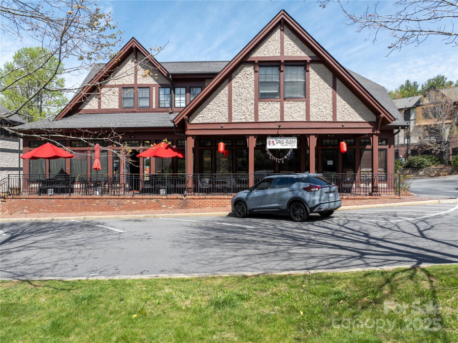 36 Wordsworth Rd Black Mountain, NC 28711