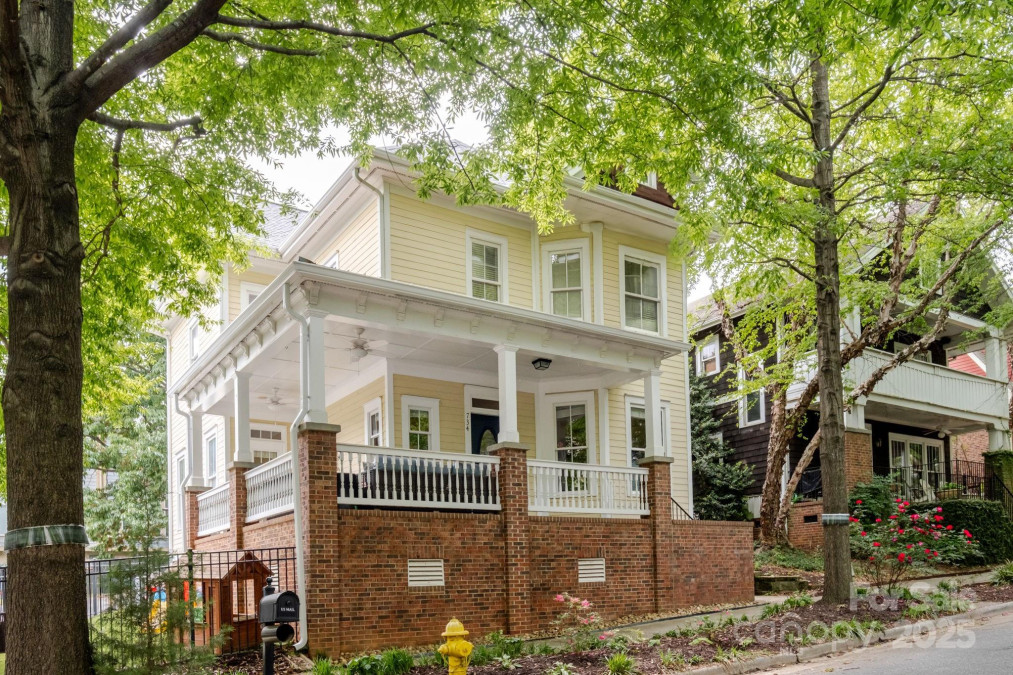 734 10th St Charlotte, NC 28202