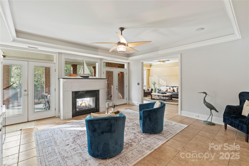 8915 Linden Grove Ct Sherrills Ford, NC 28673