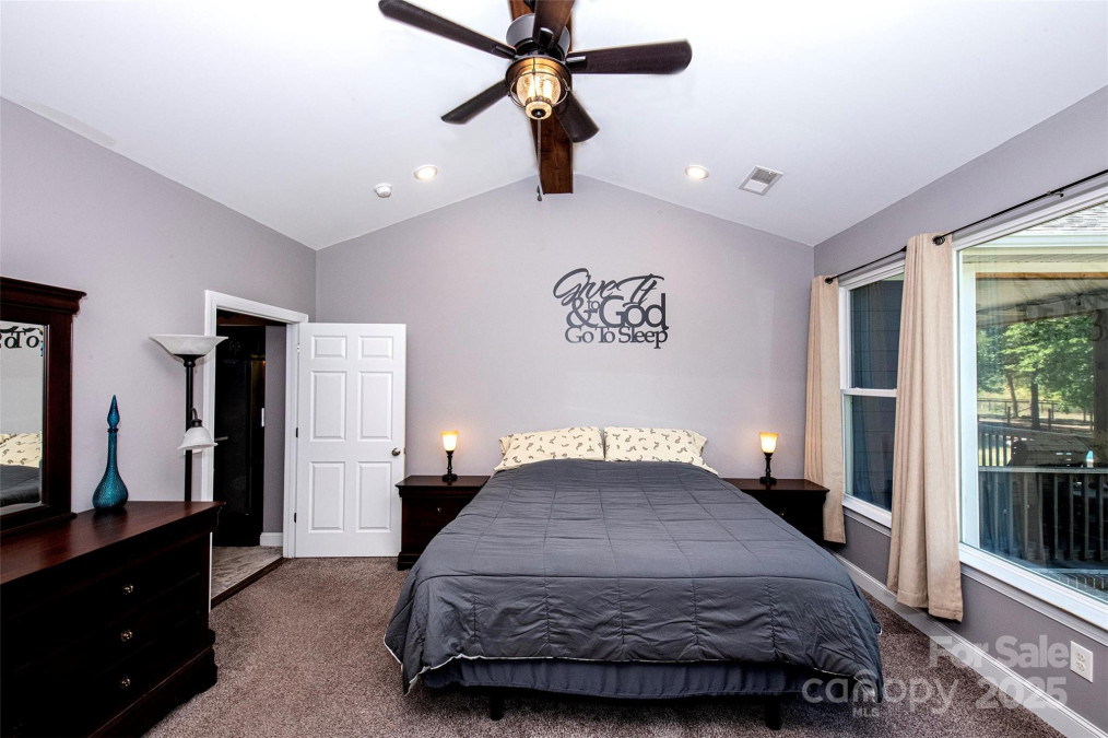 340 Hound Hollow Rd Camden, SC 29020