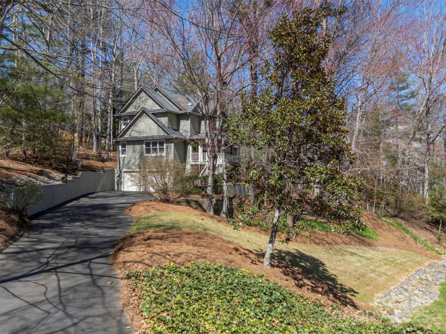 85 Laurel Creek Dr Asheville, NC 28803