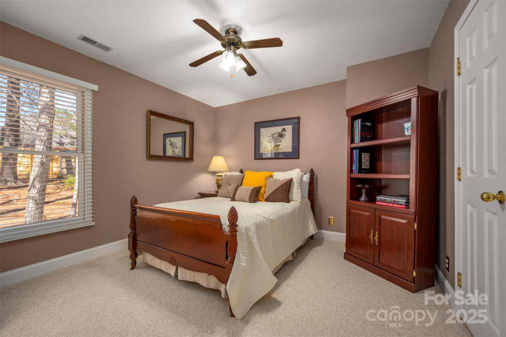 85 Laurel Creek Dr Asheville, NC 28803