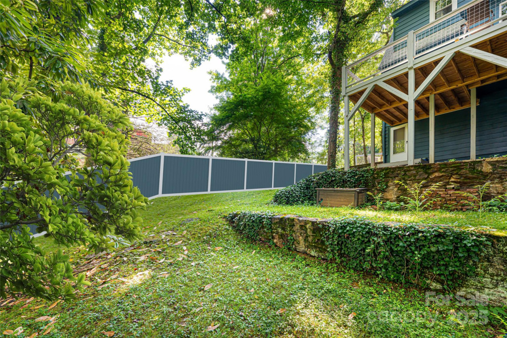 1 Kenilworth Rd Asheville, NC 28803