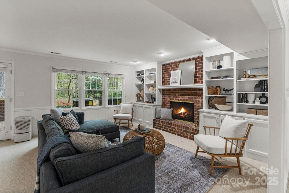 5125 Winding Brook Rd Charlotte, NC 28226