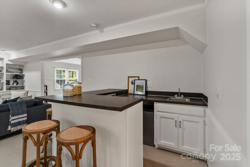 5125 Winding Brook Rd Charlotte, NC 28226