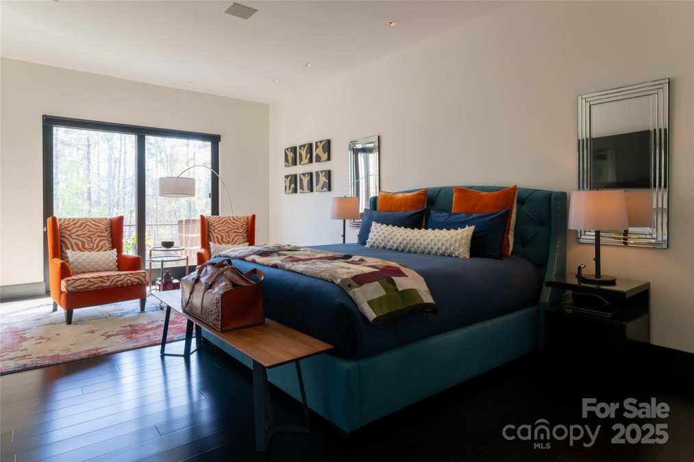 32 Brookline Dr Asheville, NC 28803