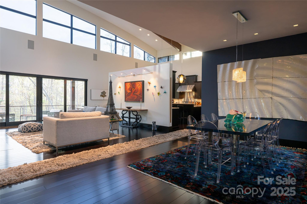 32 Brookline Dr Asheville, NC 28803