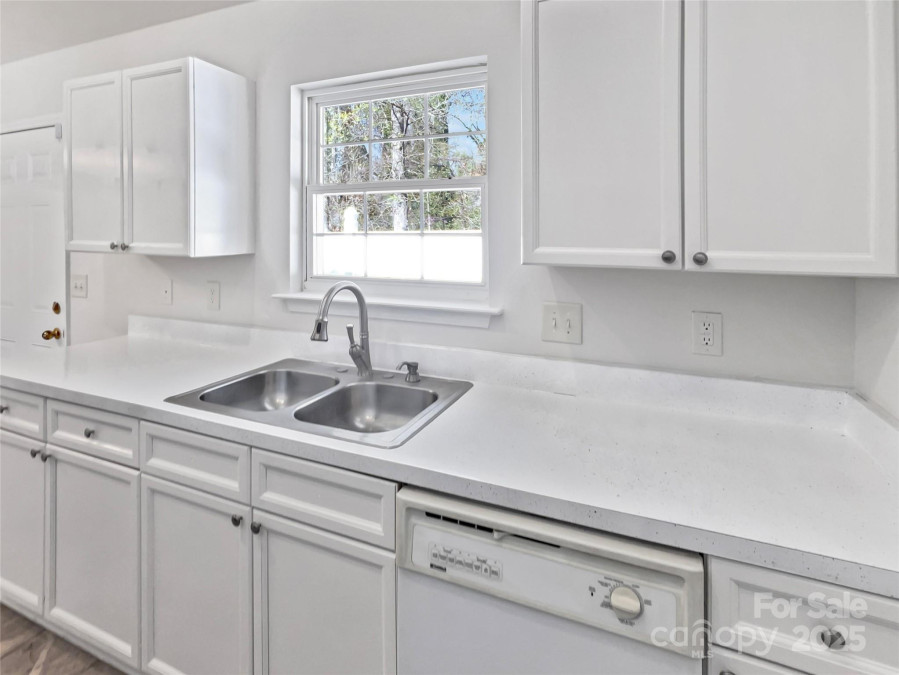 5407 Windy Valley Dr Charlotte, NC 28208