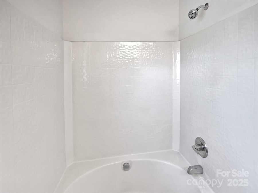 5407 Windy Valley Dr Charlotte, NC 28208