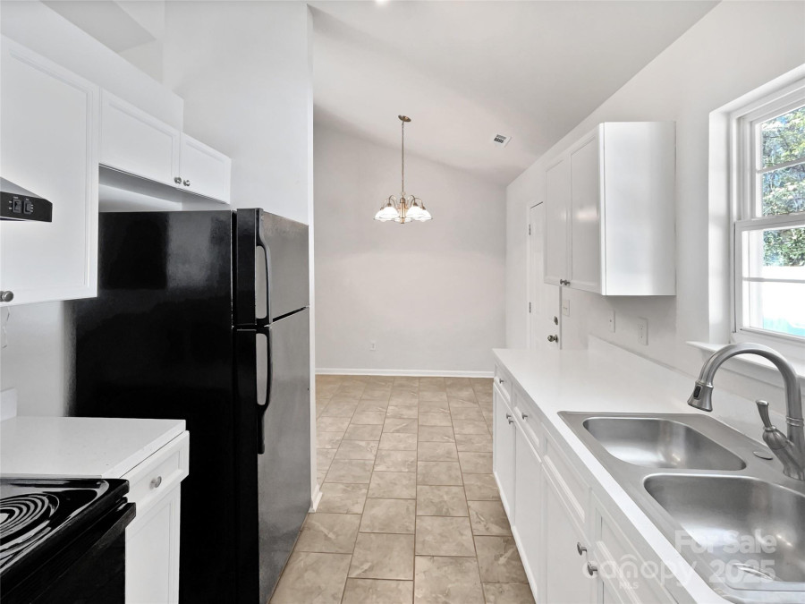 5407 Windy Valley Dr Charlotte, NC 28208