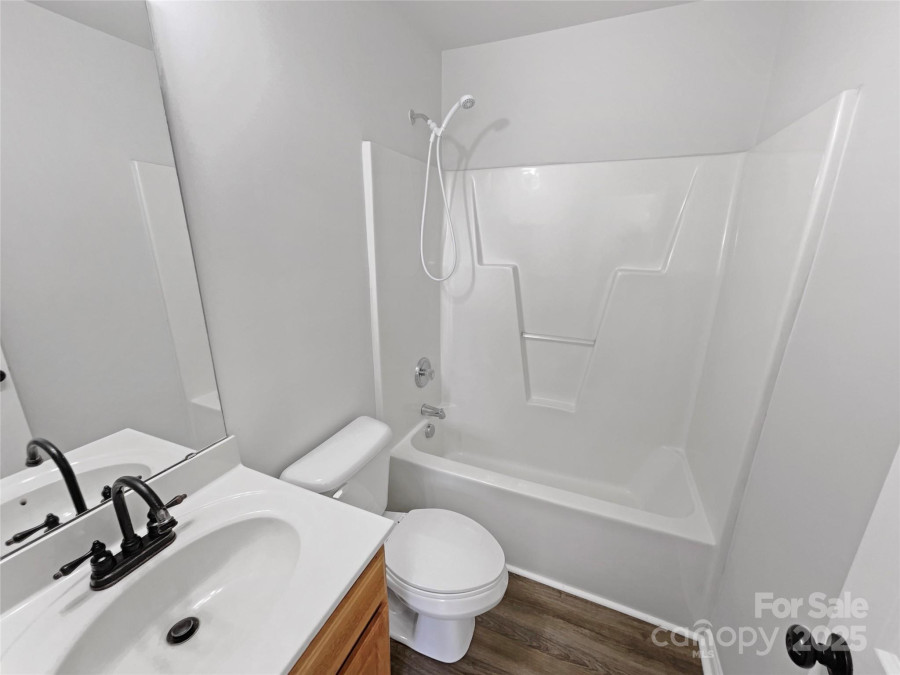 3914 Hathaway Hills Dr Charlotte, NC 28214