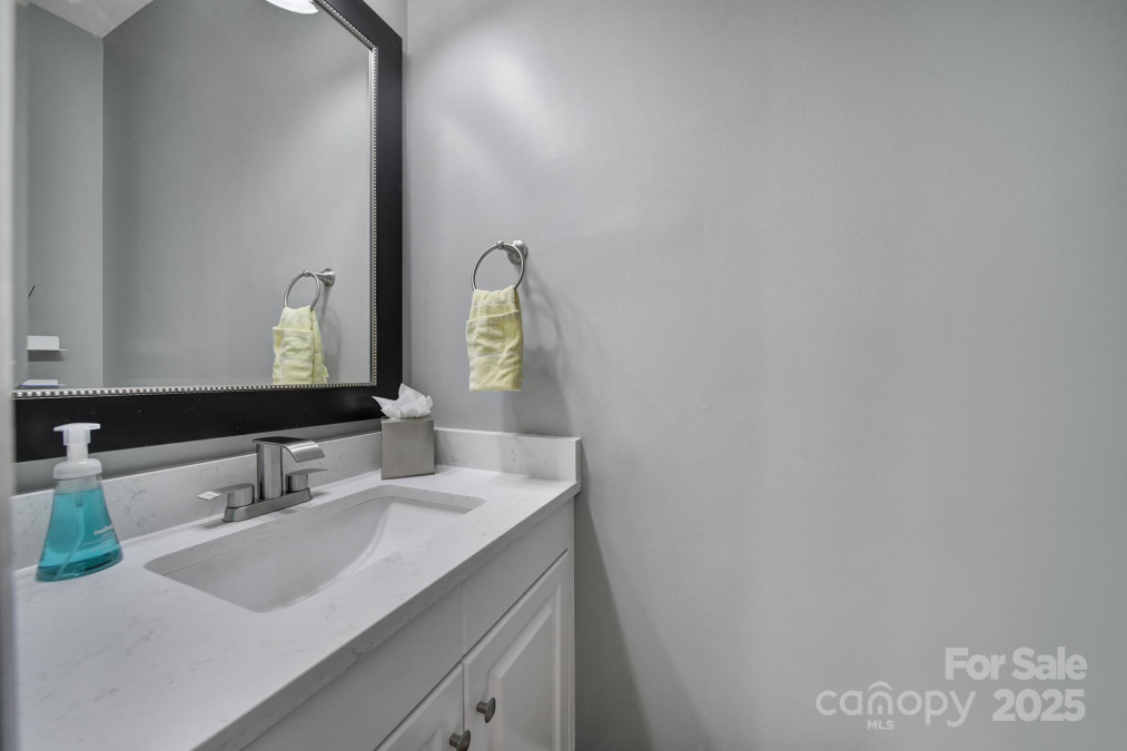 15101 Sharrow Bay Ct Huntersville, NC 28078