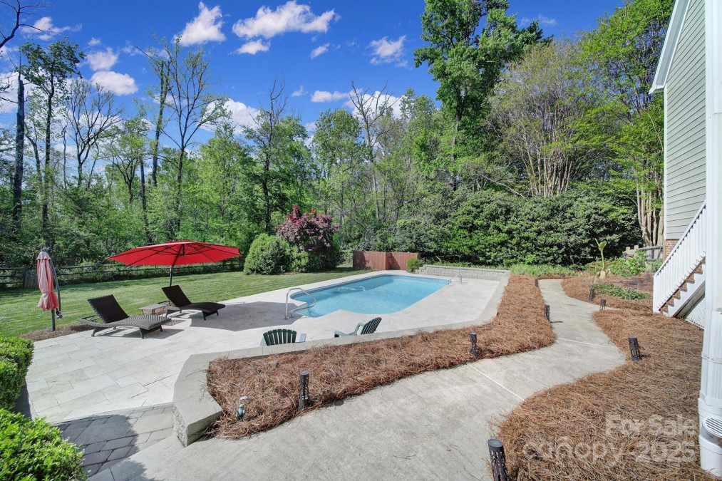 15101 Sharrow Bay Ct Huntersville, NC 28078