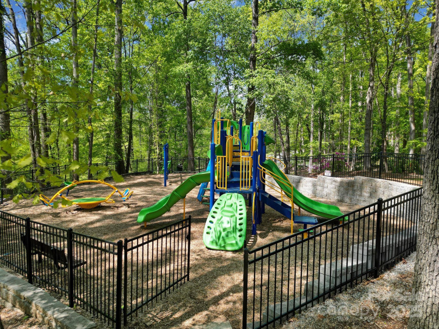 15101 Sharrow Bay Ct Huntersville, NC 28078