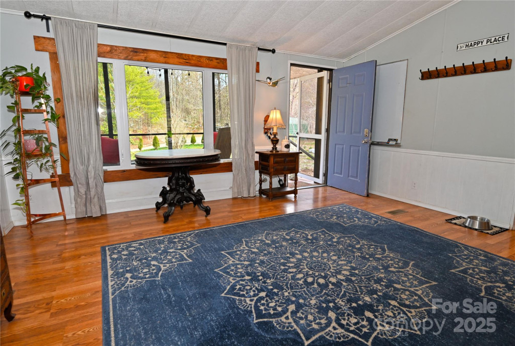 3719 Upper Shut In Rd Hot Springs, NC 28743