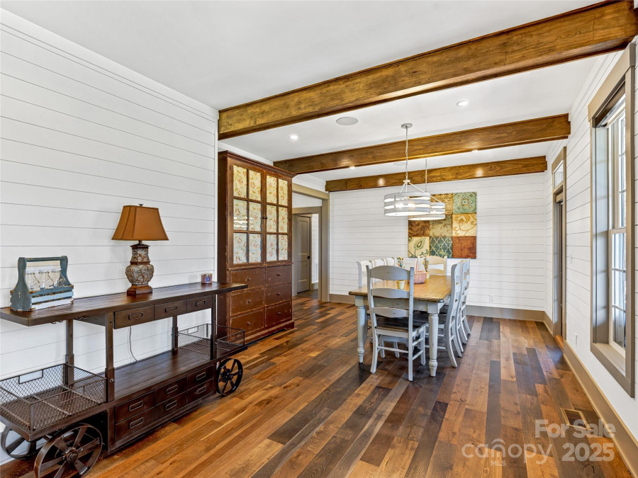 59 Bradford Hill Rd Mills River, NC 28759