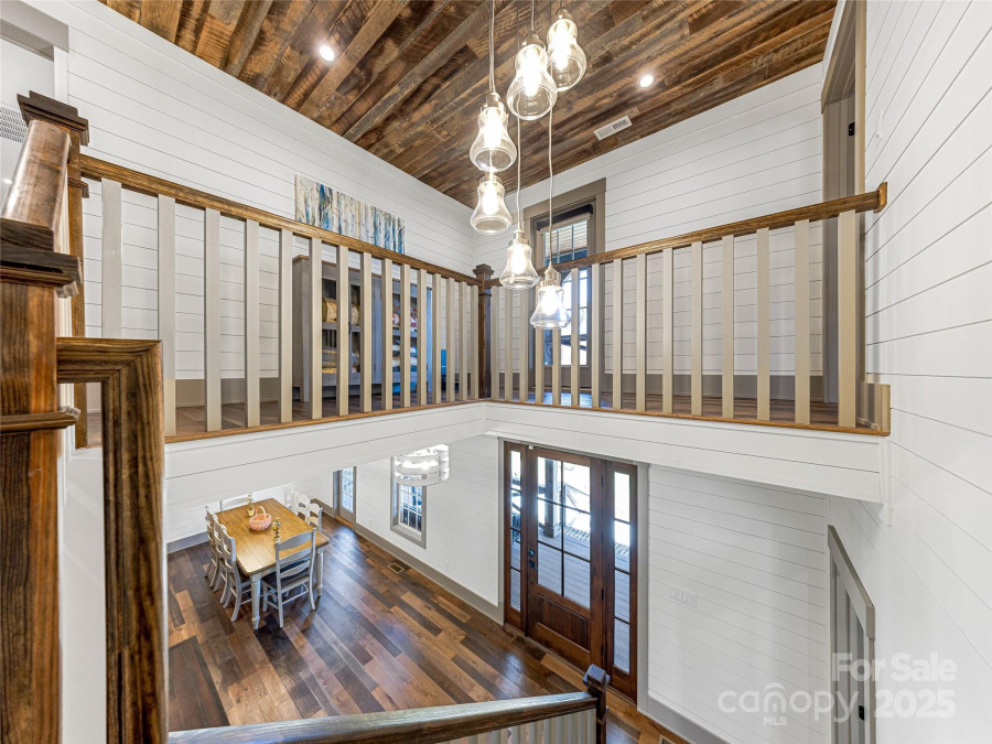 59 Bradford Hill Rd Mills River, NC 28759