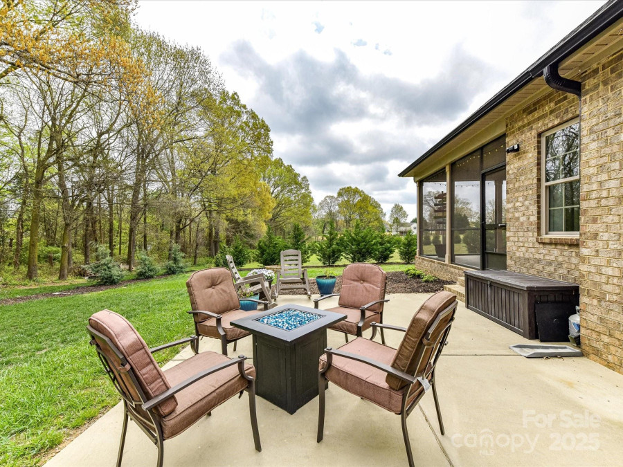 3012 Ocean Dr Monroe, NC 28110