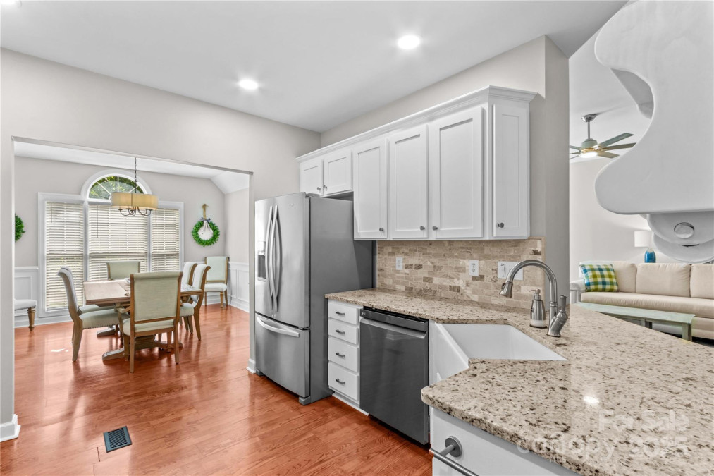 4159 Isle Of Pines Dr Denver, NC 28037