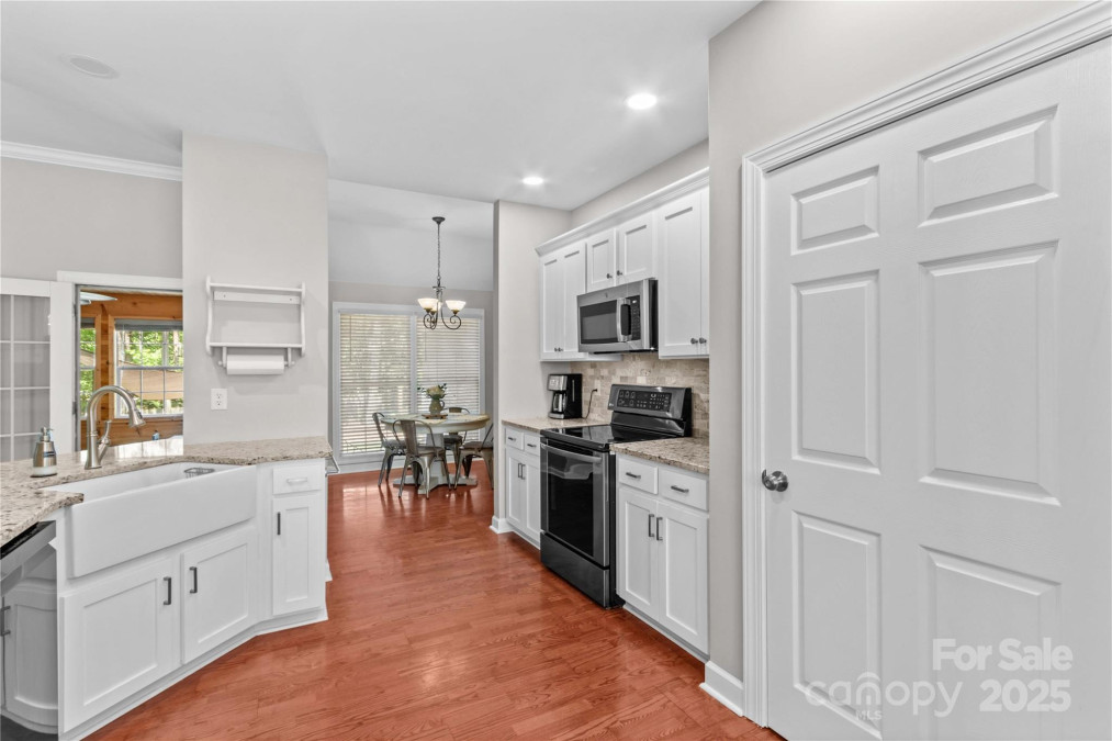 4159 Isle Of Pines Dr Denver, NC 28037