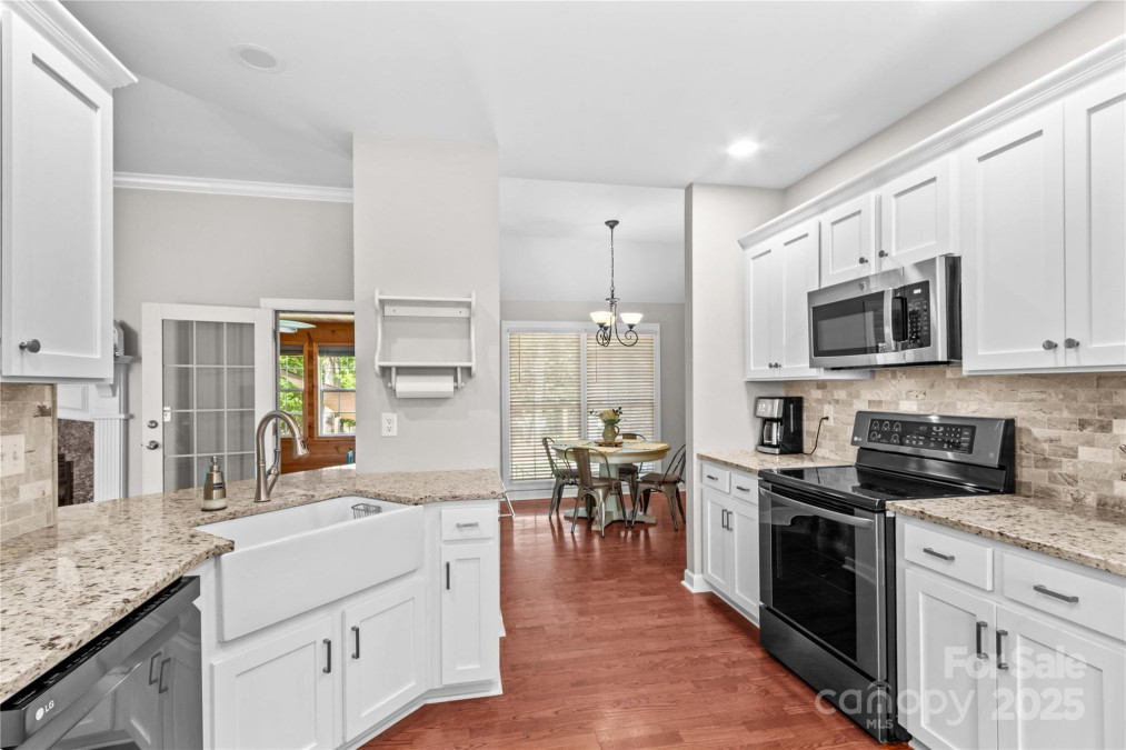 4159 Isle Of Pines Dr Denver, NC 28037