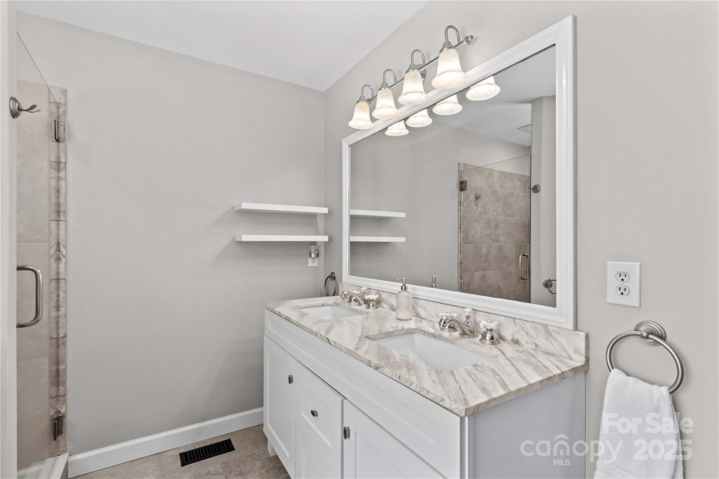 4159 Isle Of Pines Dr Denver, NC 28037