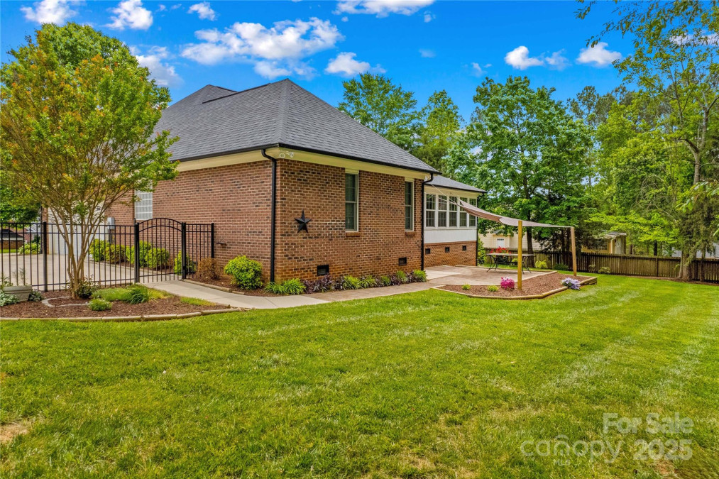 4159 Isle Of Pines Dr Denver, NC 28037