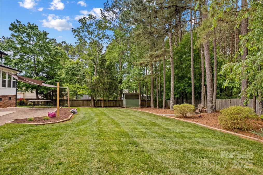 4159 Isle Of Pines Dr Denver, NC 28037