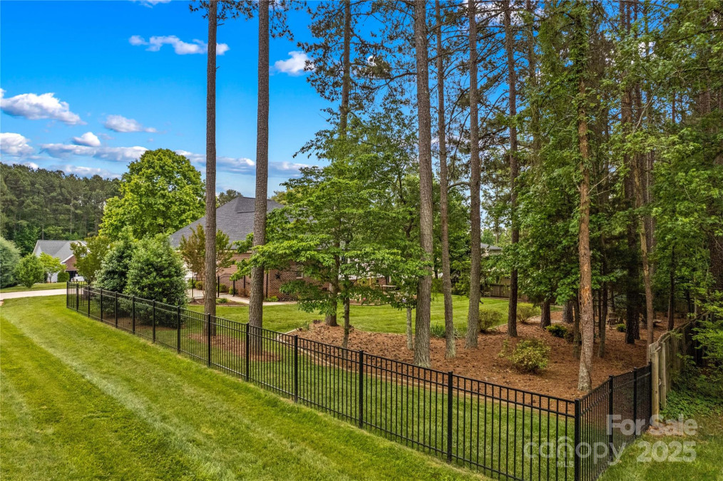 4159 Isle Of Pines Dr Denver, NC 28037