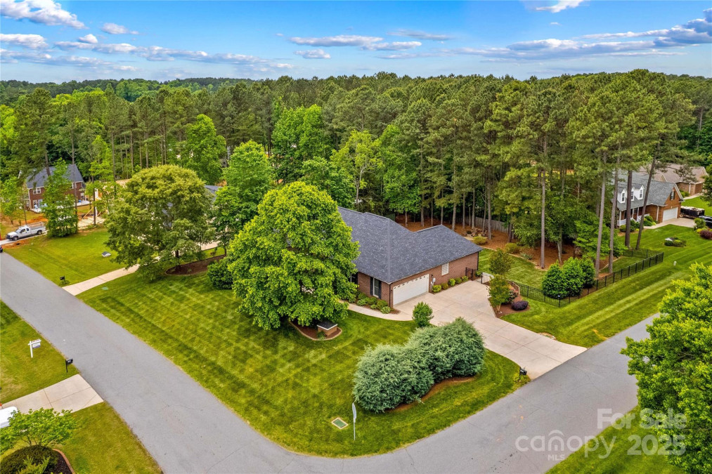 4159 Isle Of Pines Dr Denver, NC 28037