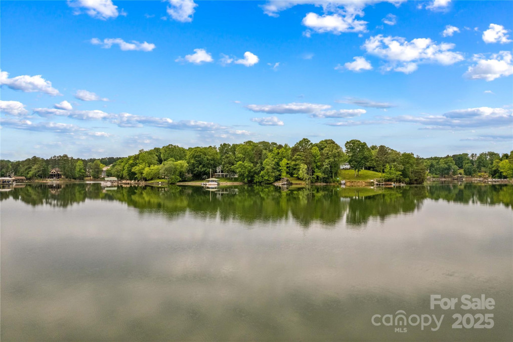4159 Isle Of Pines Dr Denver, NC 28037