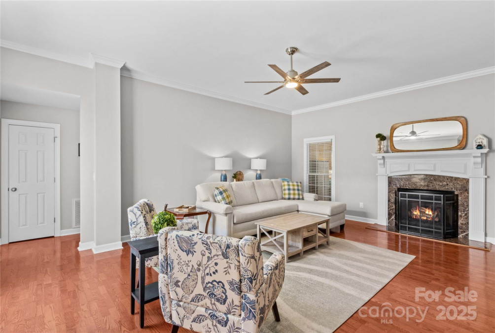 4159 Isle Of Pines Dr Denver, NC 28037