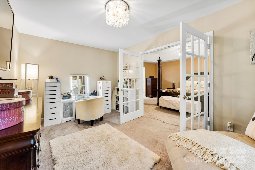 8619 Delamere Ln Charlotte, NC 28269