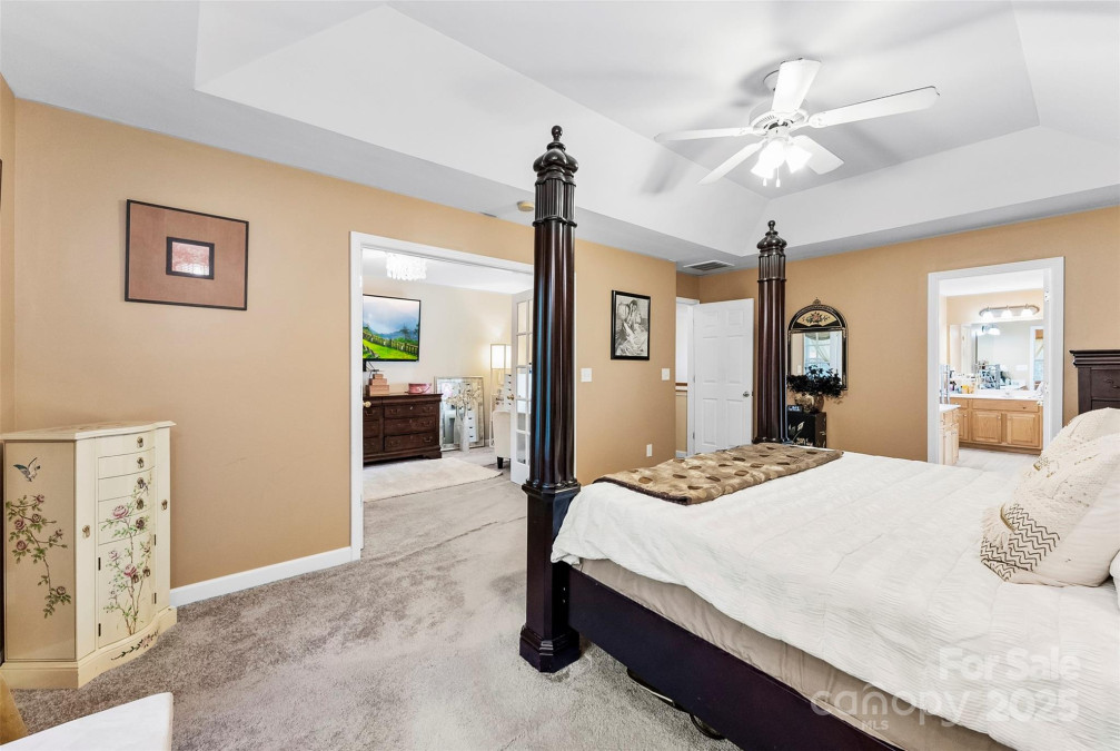 8619 Delamere Ln Charlotte, NC 28269