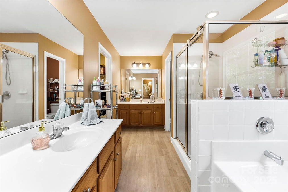 8619 Delamere Ln Charlotte, NC 28269