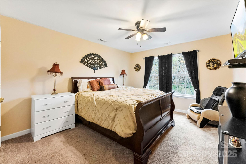 8619 Delamere Ln Charlotte, NC 28269
