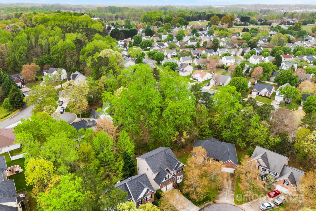 8619 Delamere Ln Charlotte, NC 28269