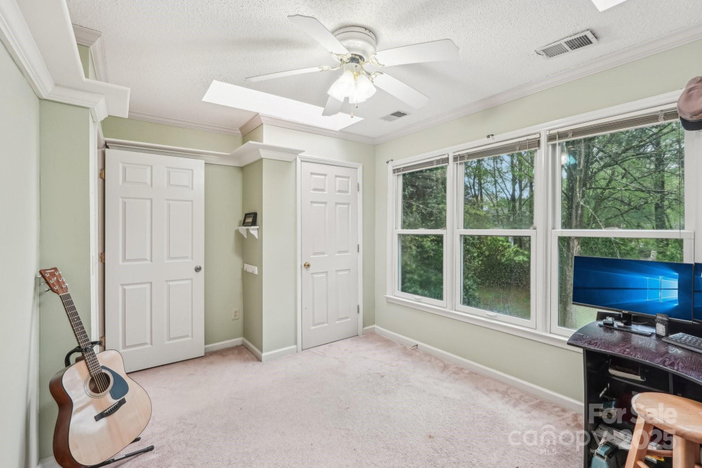 11333 Snapfinger Dr Charlotte, NC 28277