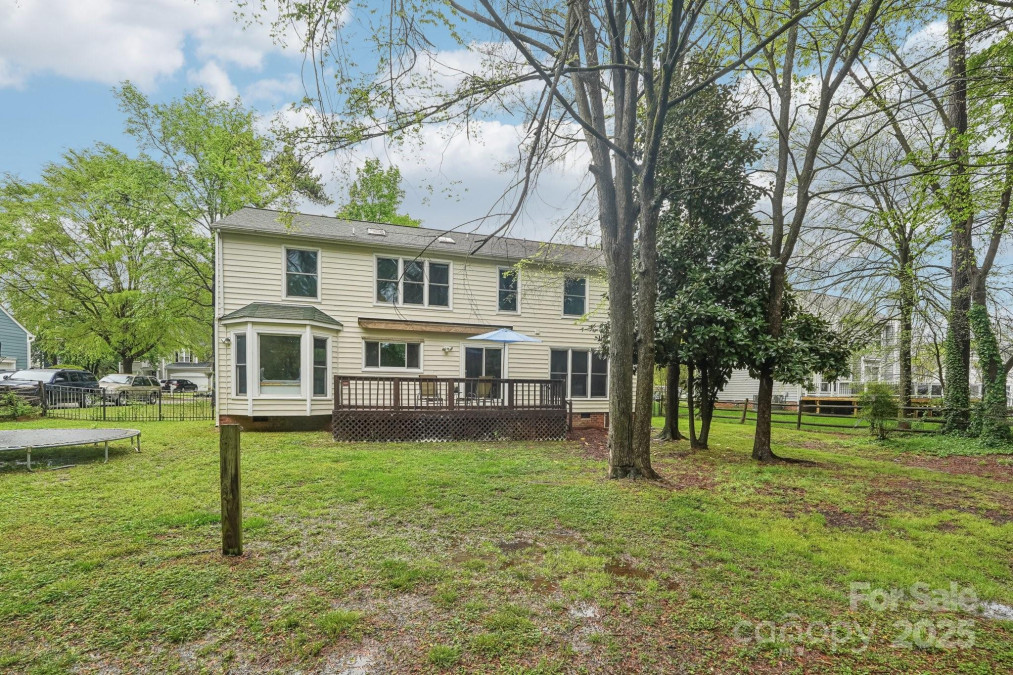 11333 Snapfinger Dr Charlotte, NC 28277
