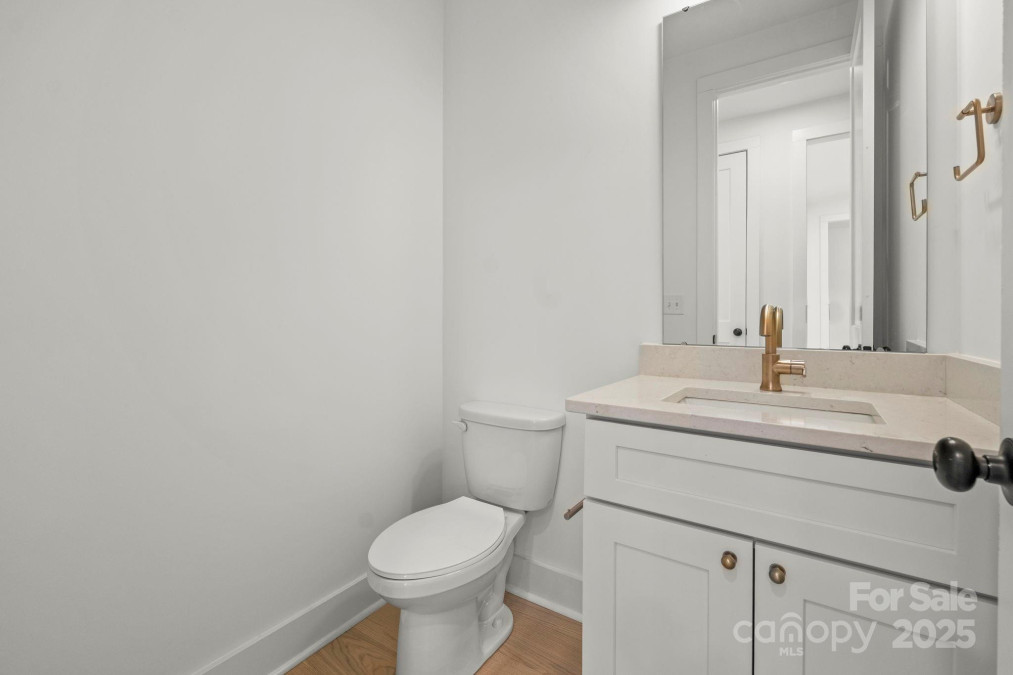 605 Arrow Point Ln Davidson, NC 28036