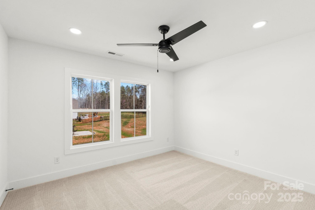 605 Arrow Point Ln Davidson, NC 28036