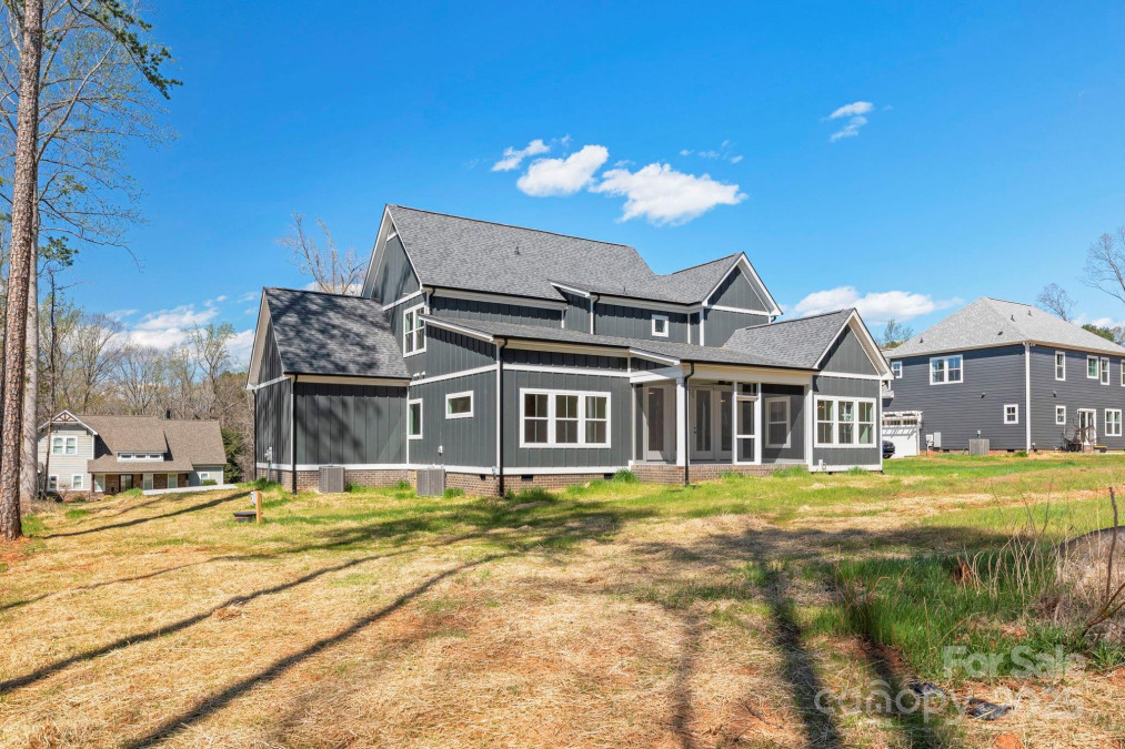 605 Arrow Point Ln Davidson, NC 28036