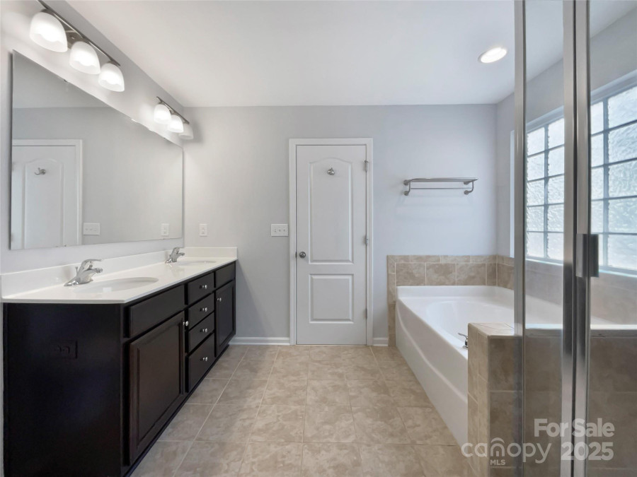 3026 Devon St Charlotte, NC 28213