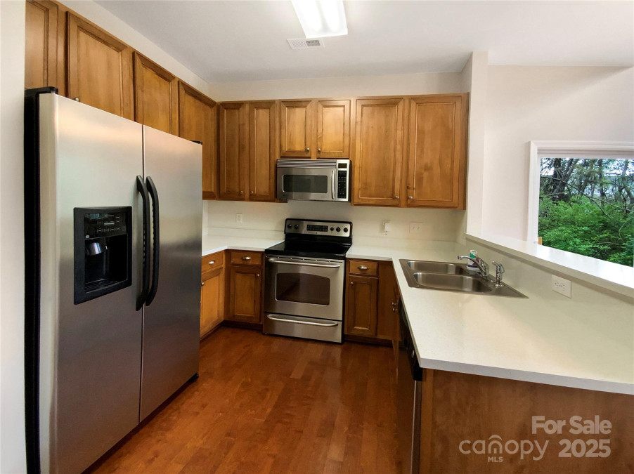 3155 Golden Dale Ln Charlotte, NC 28262