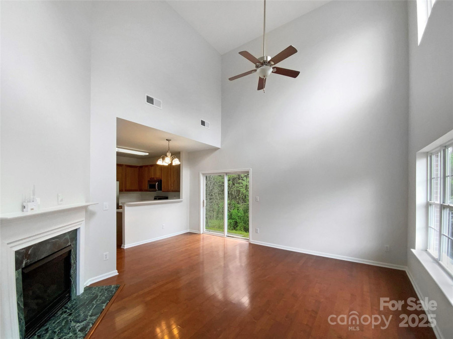 3155 Golden Dale Ln Charlotte, NC 28262