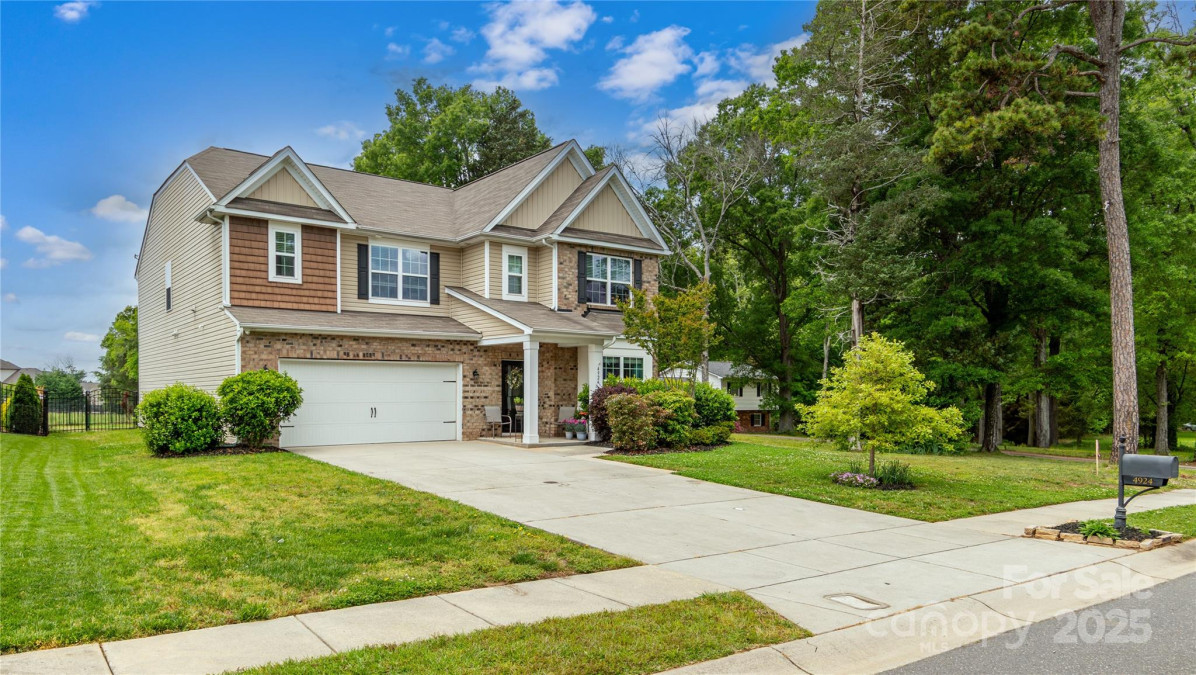 4924 Riverdale Dr Charlotte, NC 28273