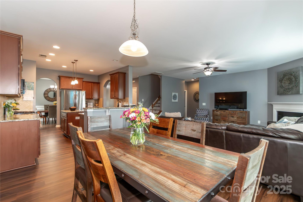 4924 Riverdale Dr Charlotte, NC 28273