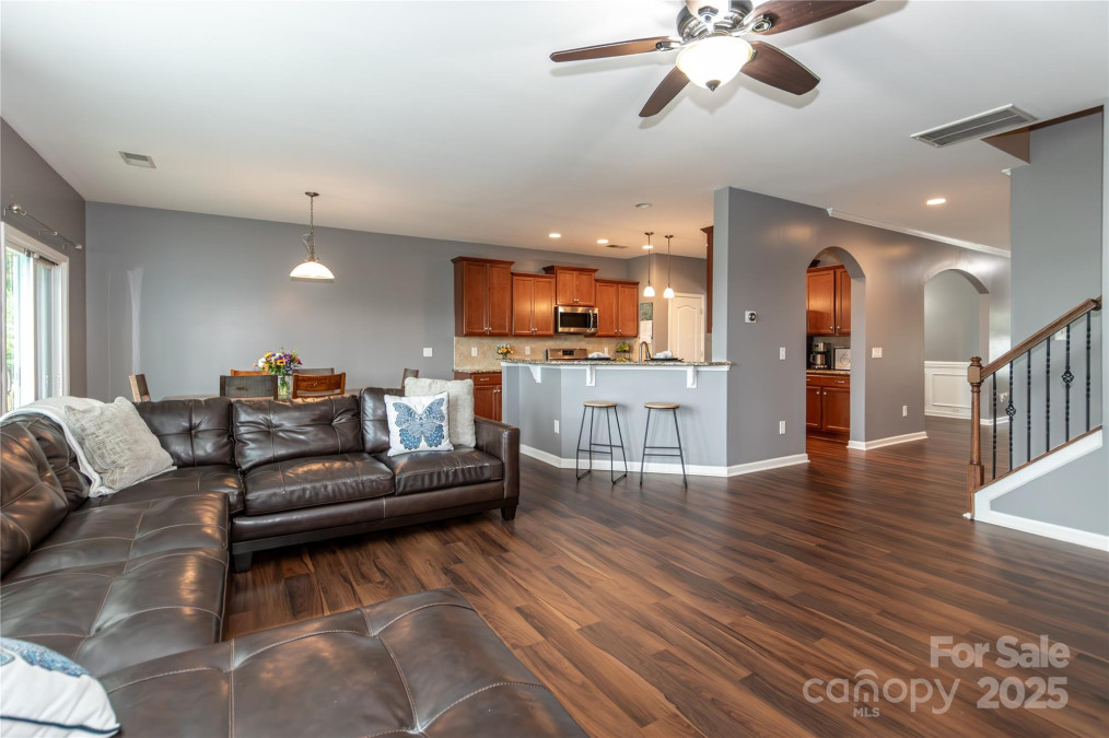 4924 Riverdale Dr Charlotte, NC 28273