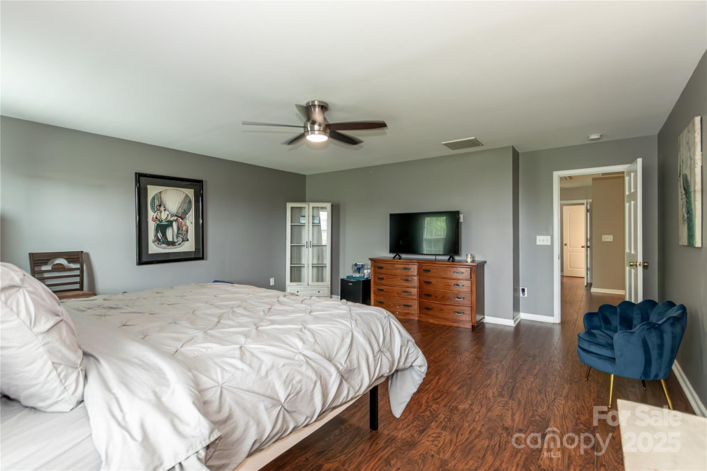 4924 Riverdale Dr Charlotte, NC 28273