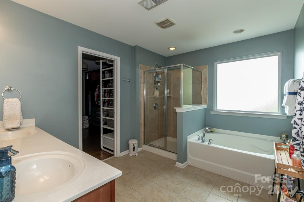 4924 Riverdale Dr Charlotte, NC 28273